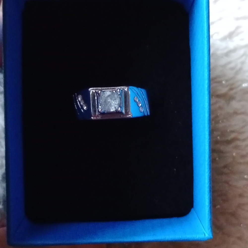 Men's ring - Picture 2 of 2